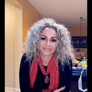 Meet your Posher, Lupe